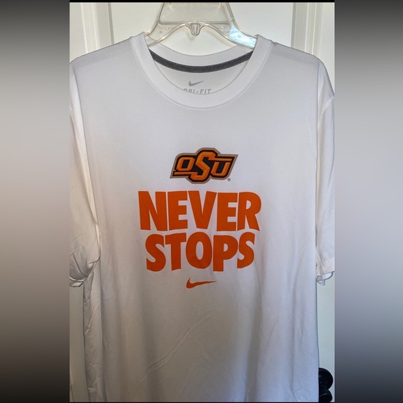Like new! Nike Dri Fit Oklahoma State Shirt size XL - Picture 1 of 6